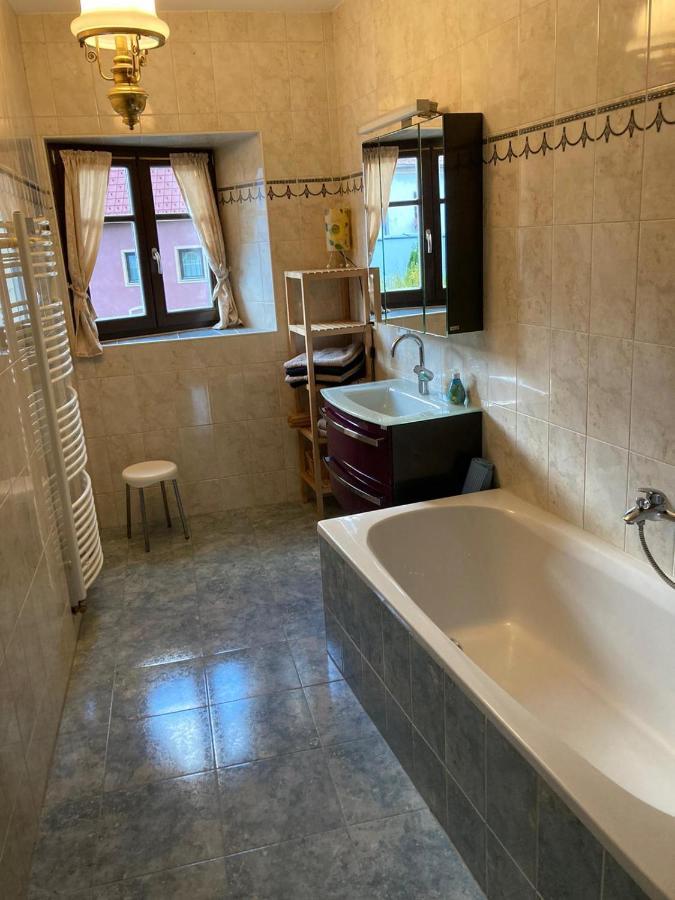 Aggsbach Goldene Wachau - Privatzimmer מראה חיצוני תמונה